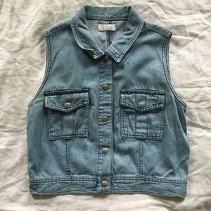 etam cropped jean vest